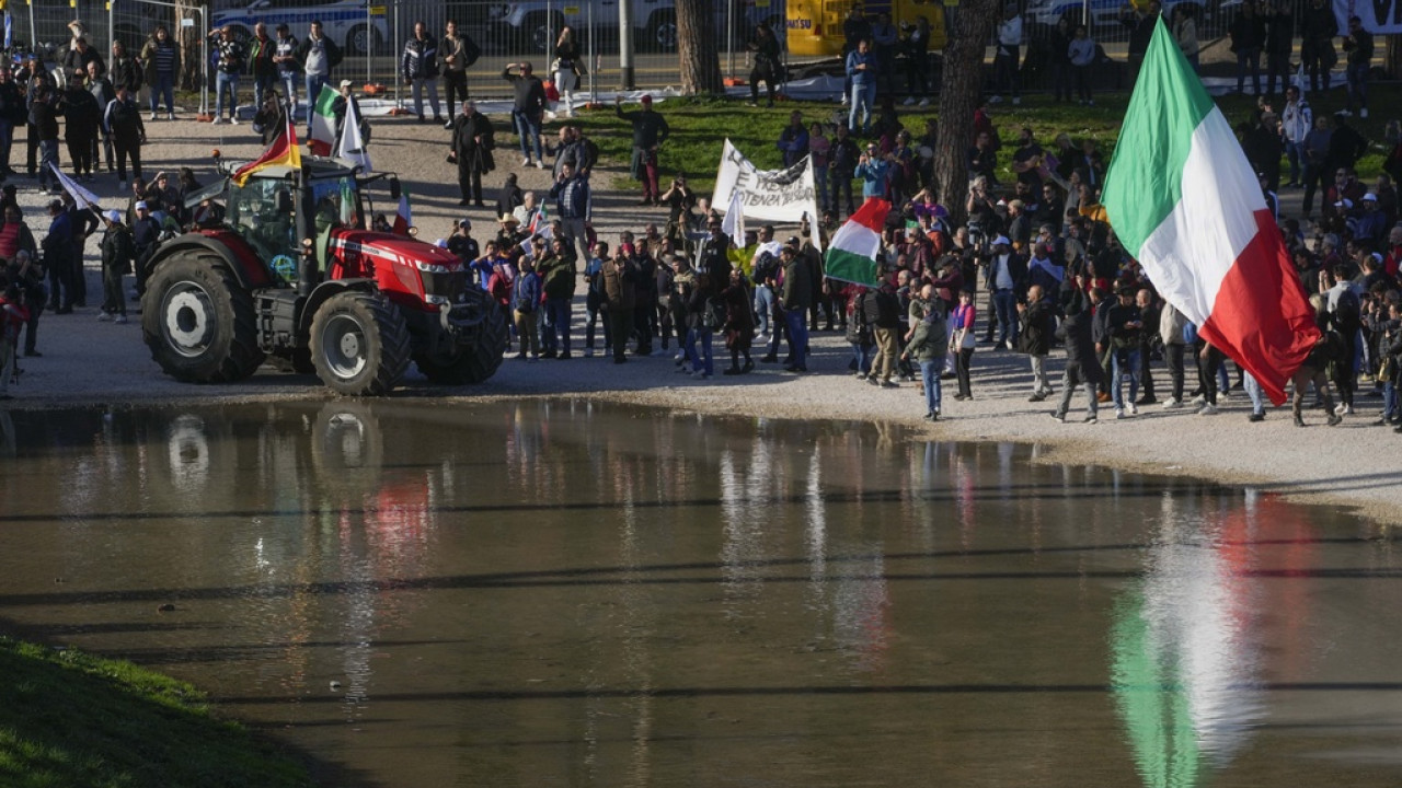 ÎÎ­Î± ÎºÎ¹Î½Î·ÏÎ¿ÏÎ¿Î¯Î·ÏÎ· ÏÏÎ½ Î±Î³ÏÎ¿ÏÏÎ½ Î»Î¯Î³Î¿ Î­Î¾Ï Î±ÏÏ ÏÎ· Î¡ÏÎ¼Î· 1
